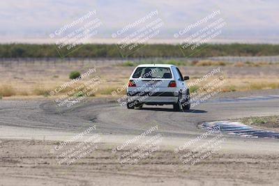 media/Oct-04-2025-OnGrid (Sat) [[44bd565ffa]]/Green Group/Grapevine/